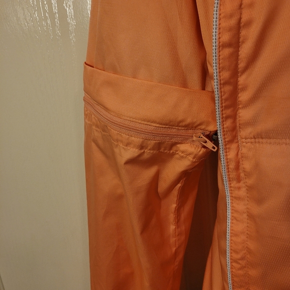 Cutter & Buck windbreaker - Picture 2 of 7